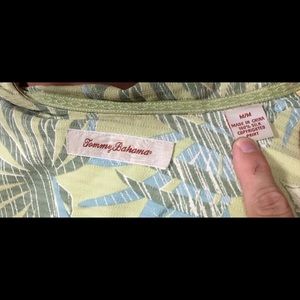 Floral Tommy Bahama Hawaiian shirt Size M